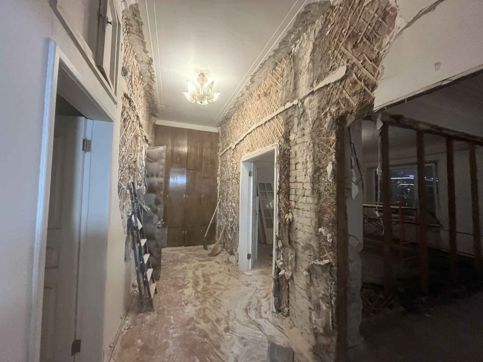 Замена и выравнивание пола с шумоизоляцией
