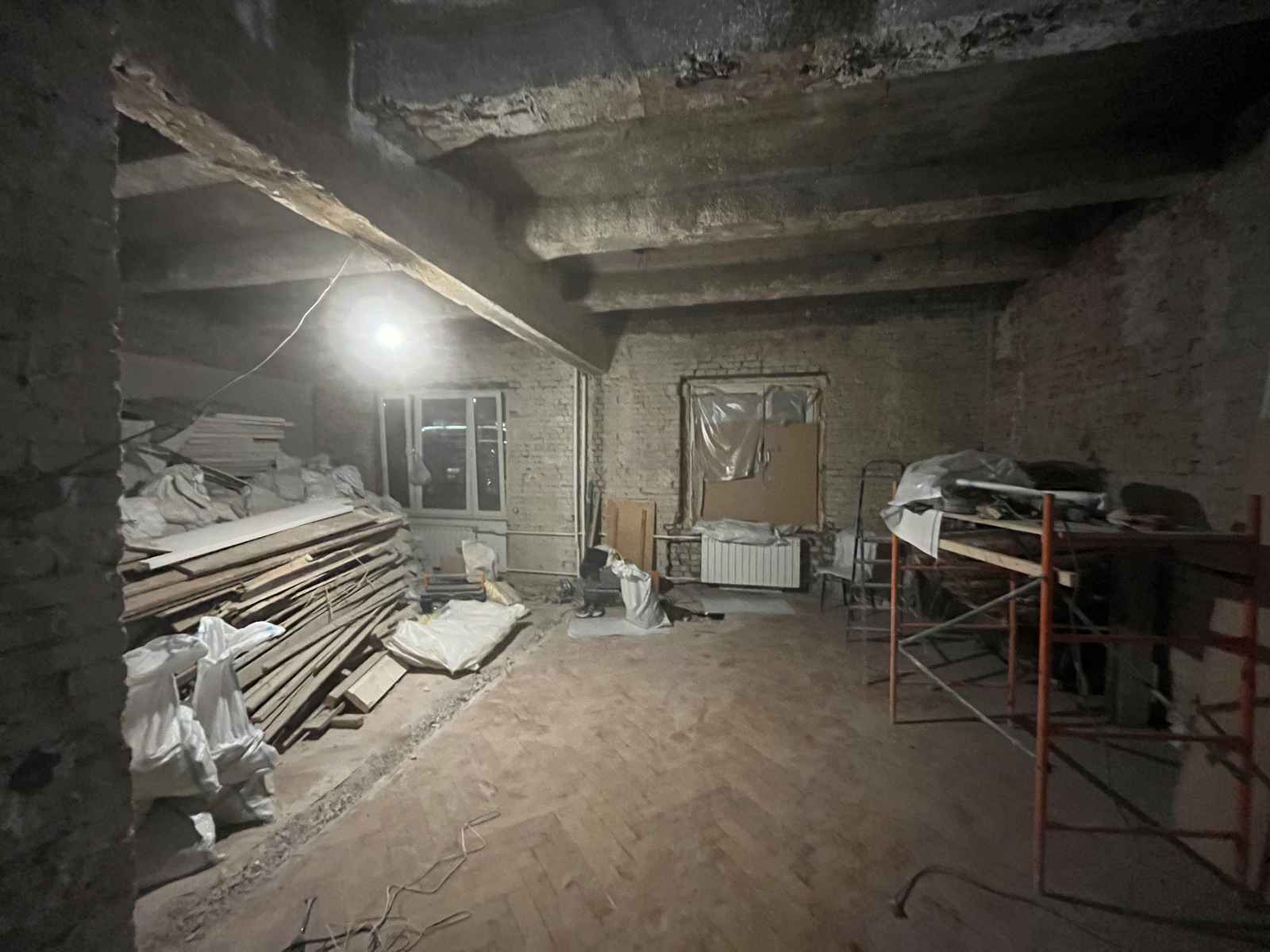 Замена и выравнивание пола с шумоизоляцией